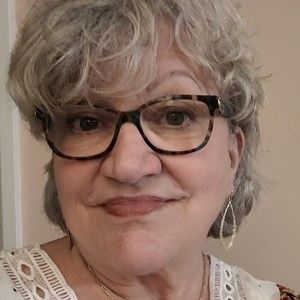 Meet your Posher, Joanne m